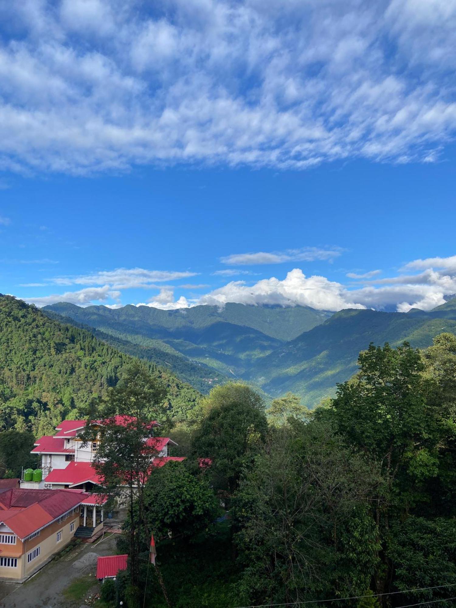 Mandavya Homestay Pelling Ngoại thất bức ảnh